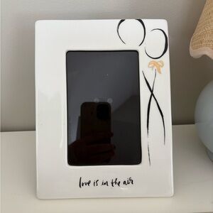 Kate Spade Love is in the Air 4x6 picture frame